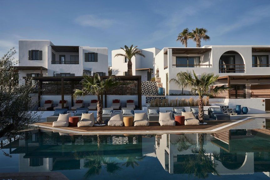 Andronis Minois, Hotel in Paros