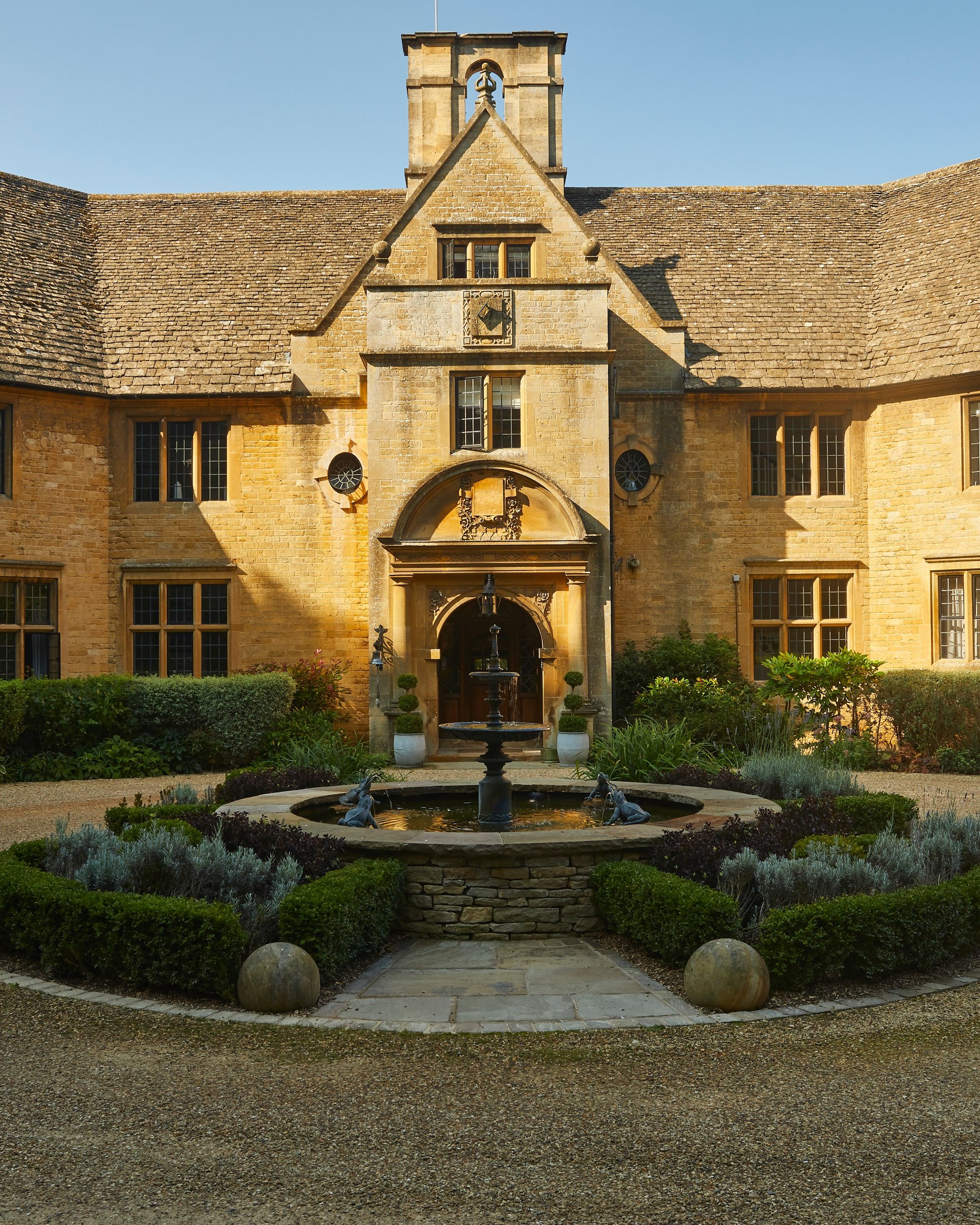 Foxhill Manor hotel in Broadway, United Kingdom