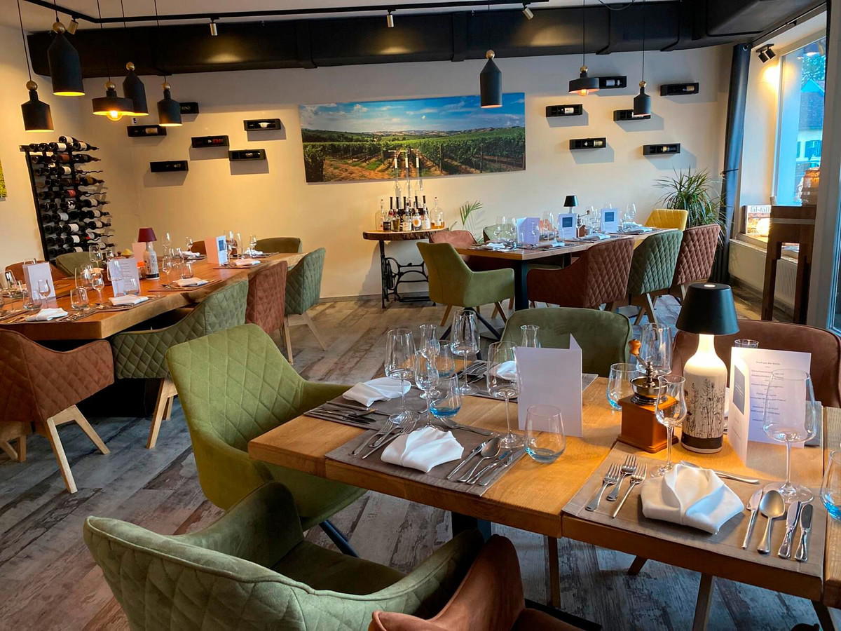 G&G Wein Quartier bar in Gro Enzersdorf, Austria