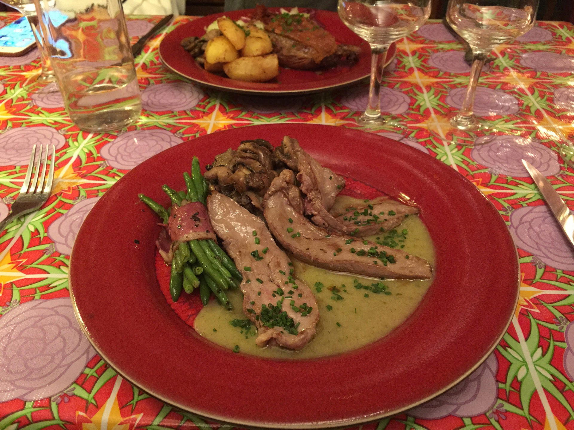 Le Petit Canard restaurant in Paris, France