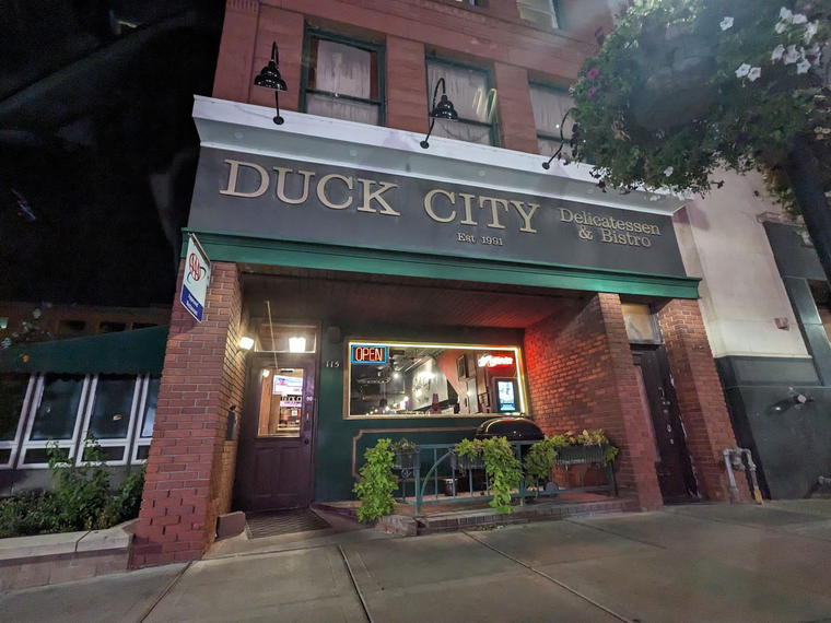 Duck City Bistro, Davenport, United States
