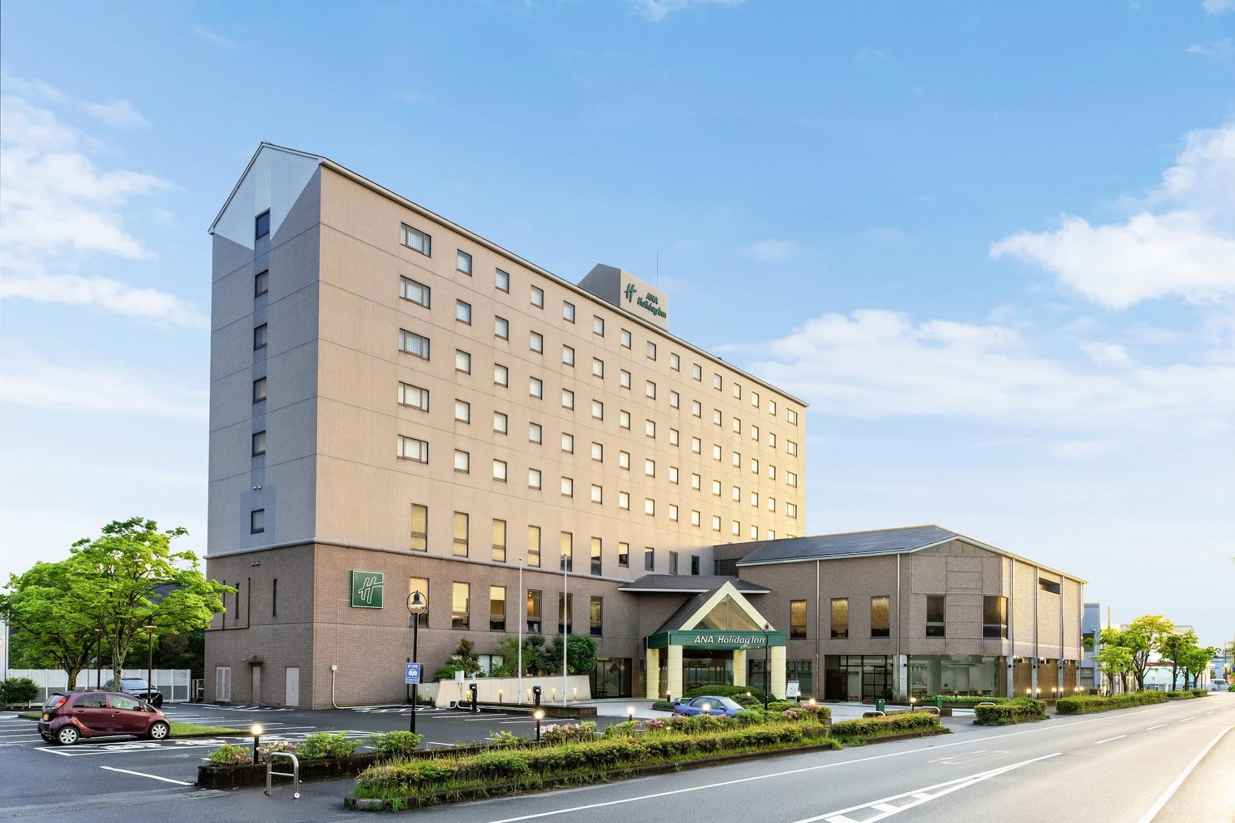 ANA Holiday Inn Tosu hotel in Tosu, Japan