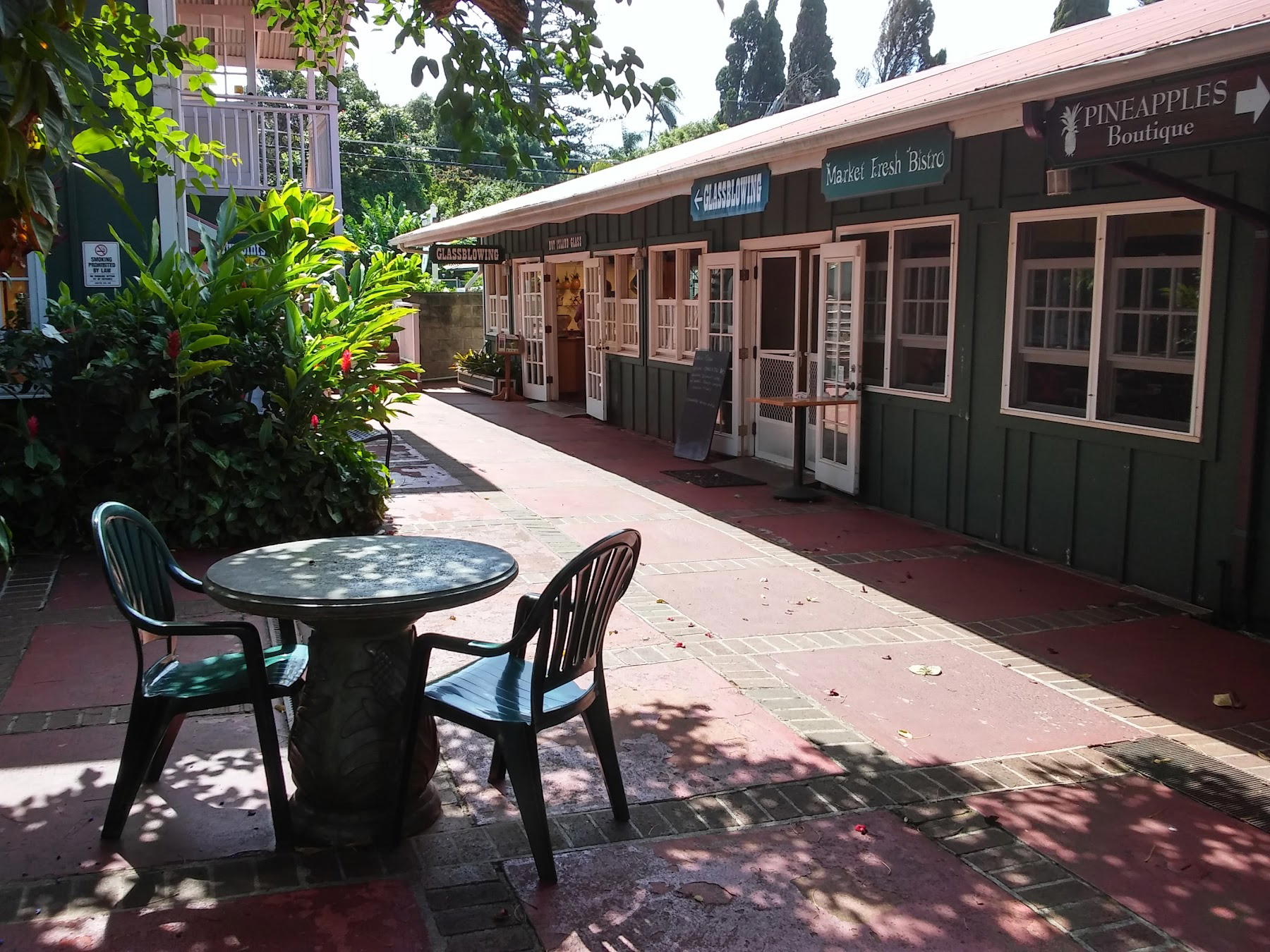 Market Fresh Bistro restaurant in Makawao, United States