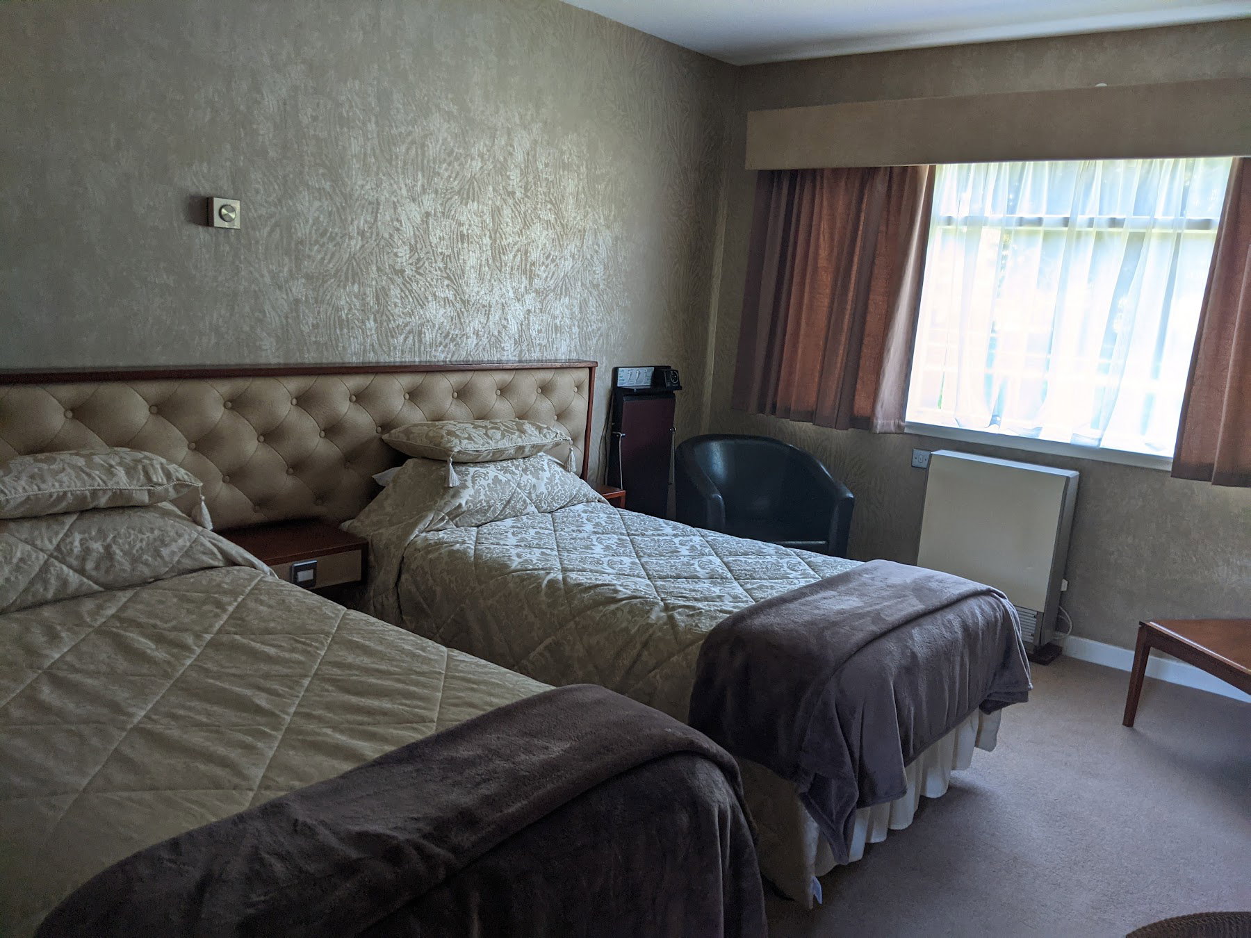 Powfoulis Manor