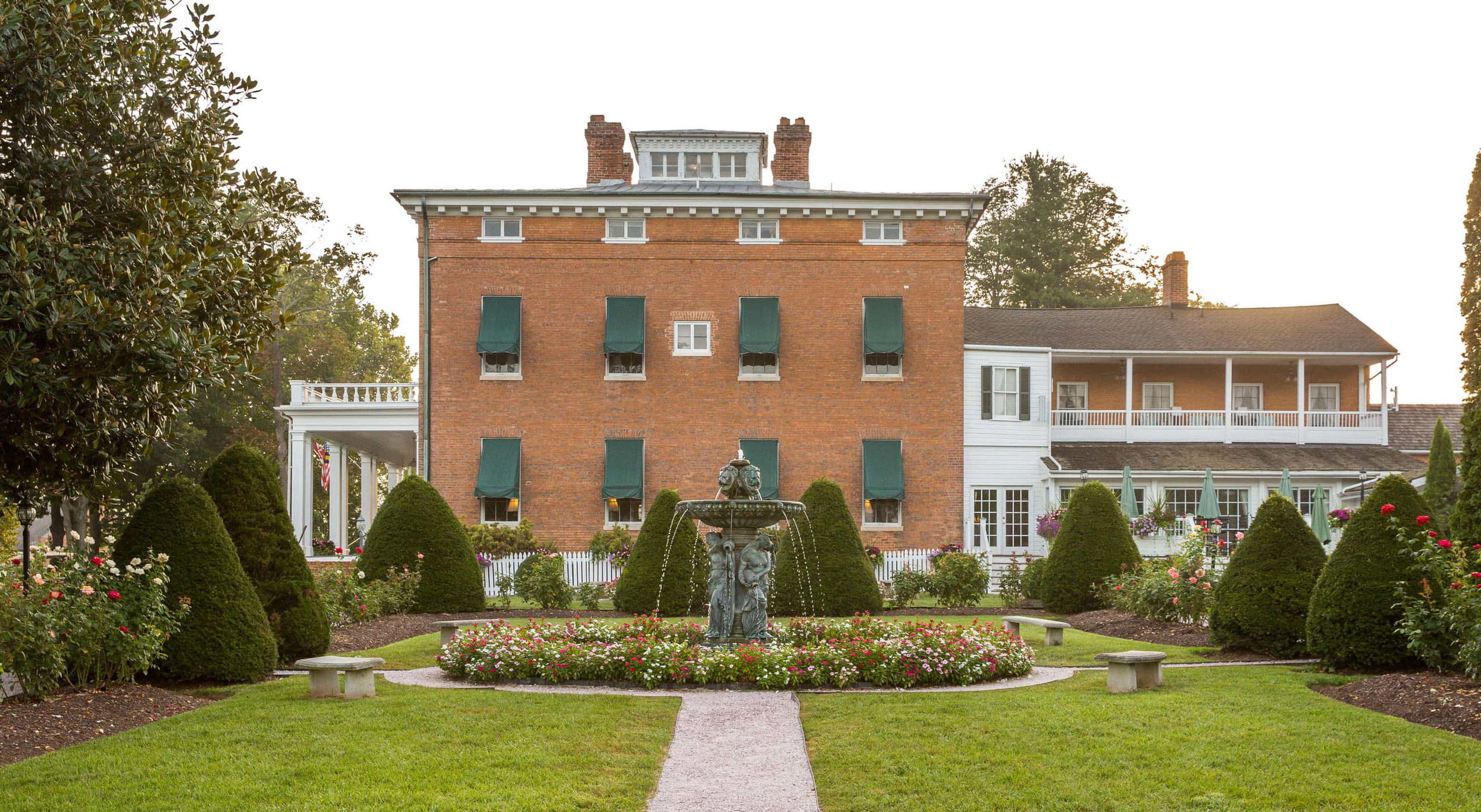 The Smokehouse Restaurant at Antrim 1844, Taneytown, United States