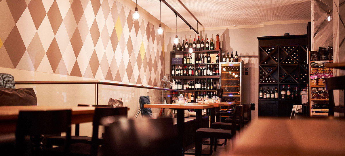 L'angolo Caffè & Vino Bar