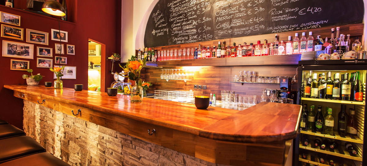 Schwirtz – Wein & Brot bar in Vienna, Austria