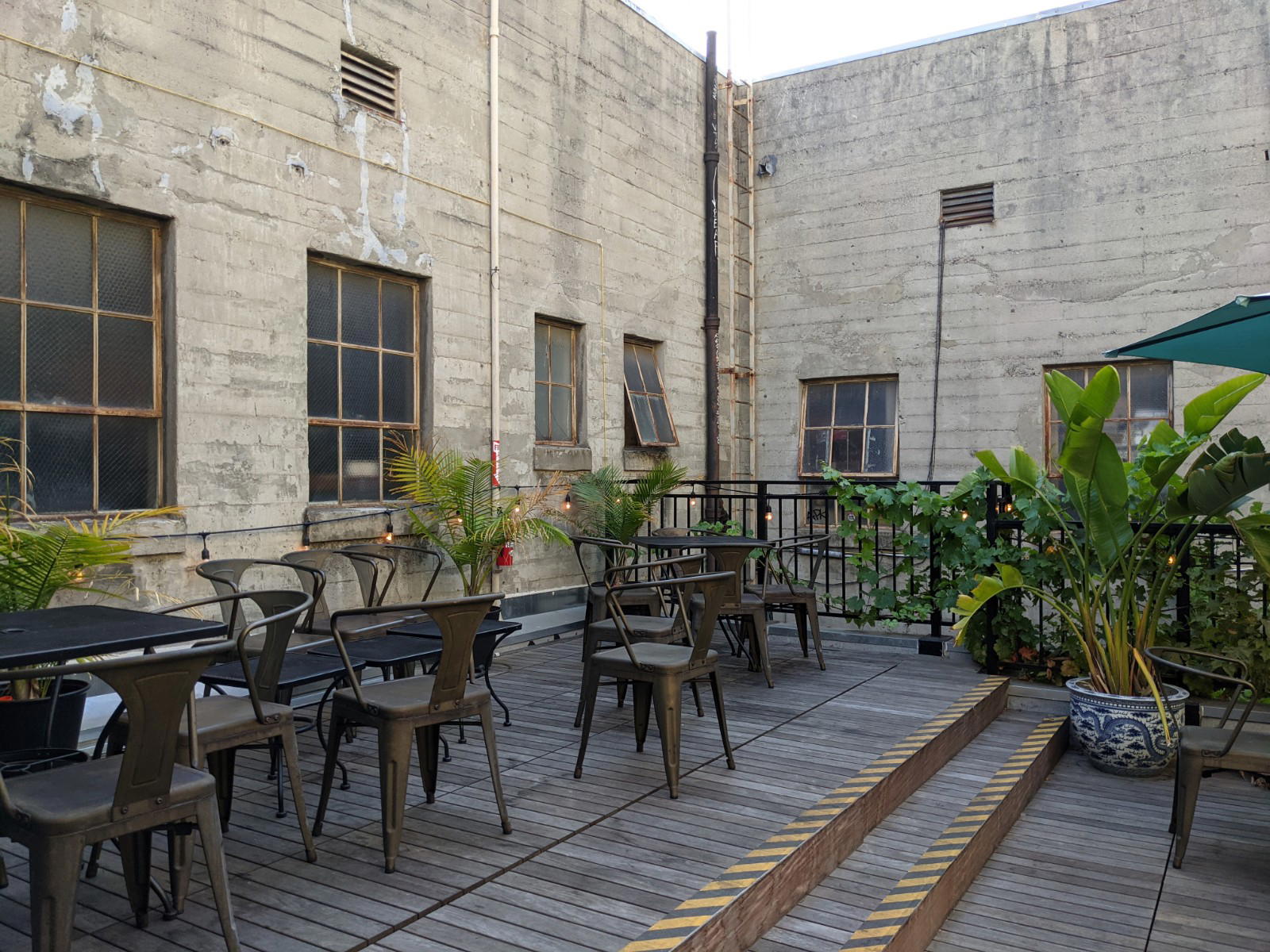 First Edition bar in Oakland, United States