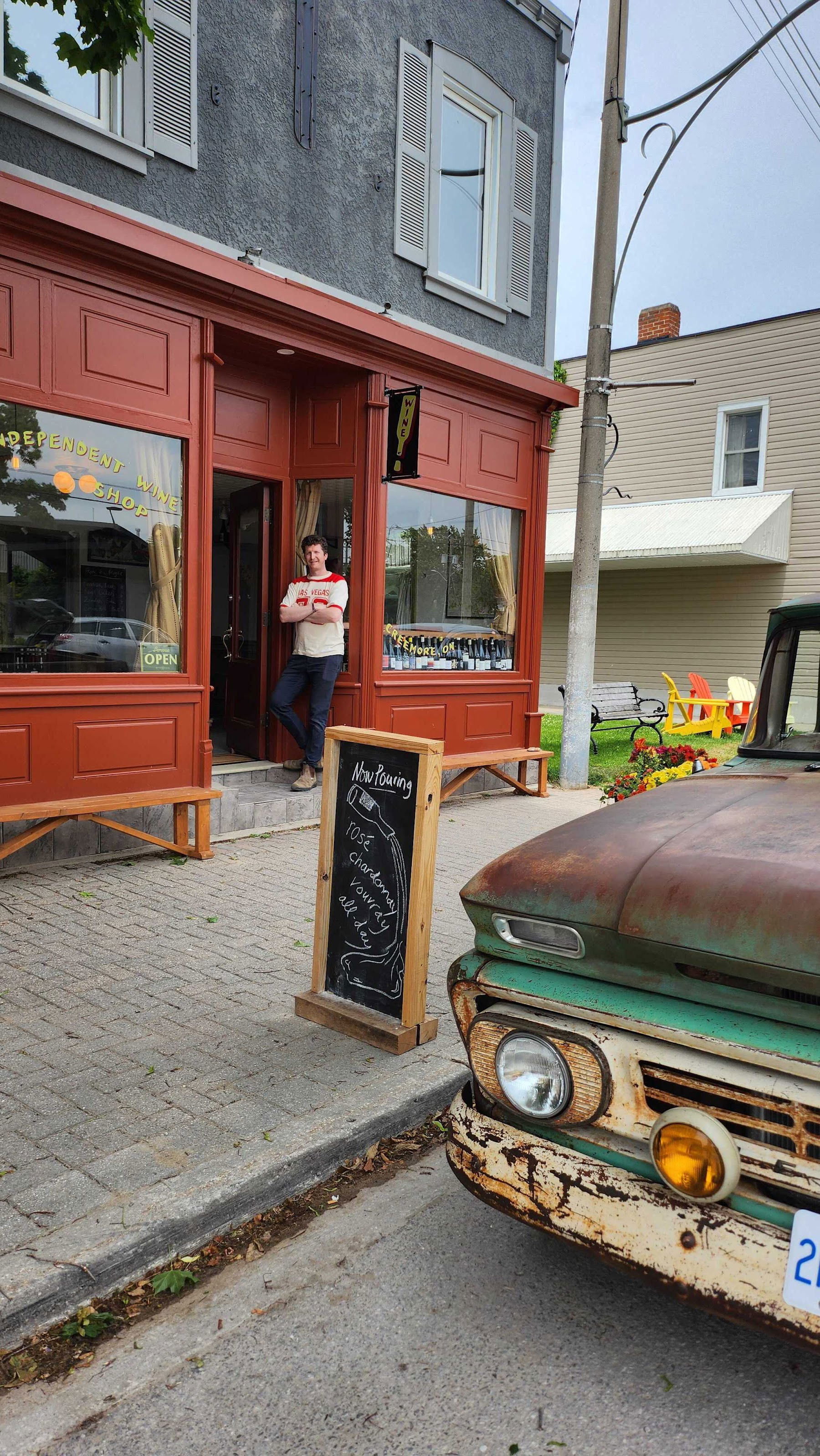 Chin Chin, Bar in Creemore