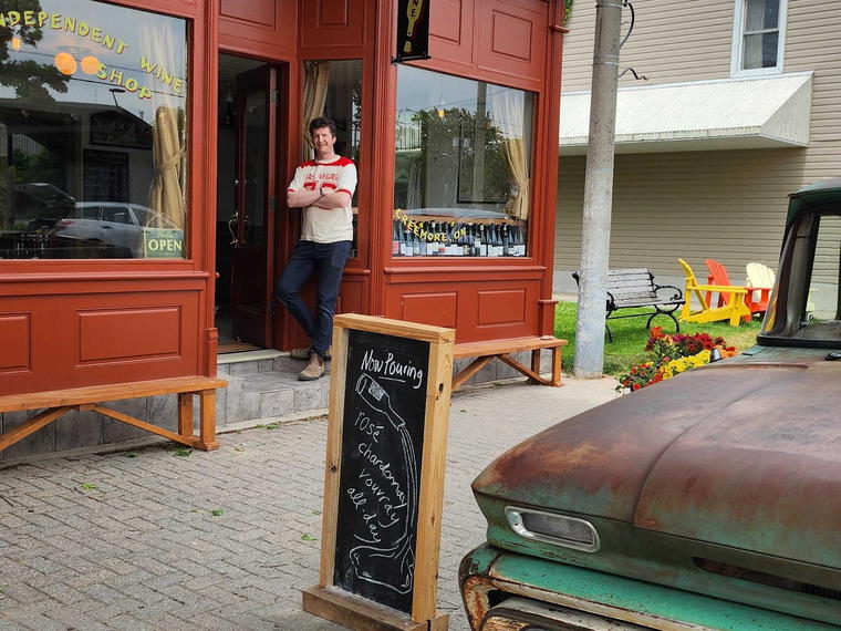 Chin Chin, Creemore, Canada