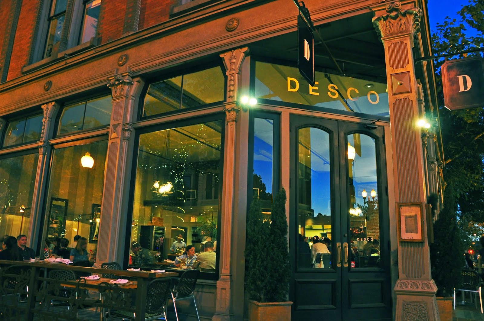 Desco restaurant in Oakland, United States
