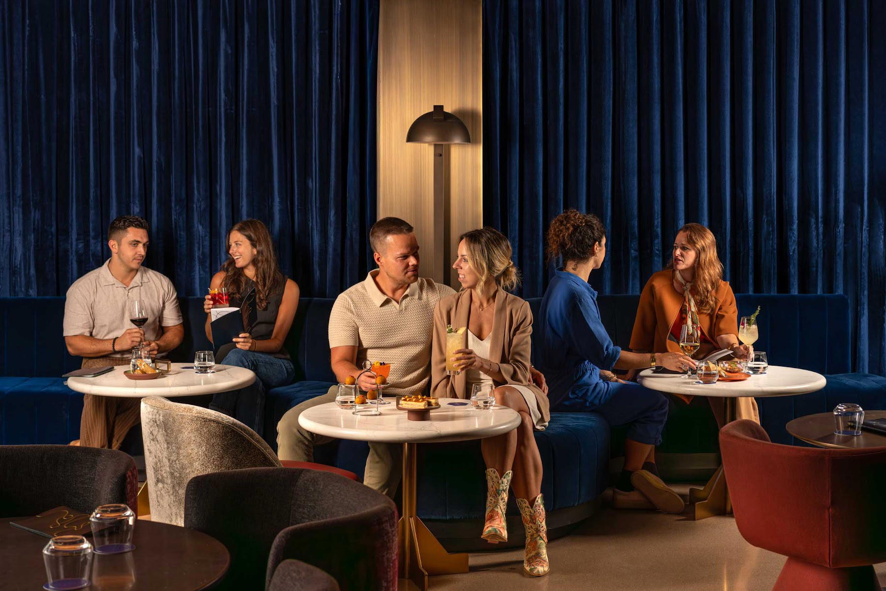 Andys Beeline Rooftop bar in Healdsburg, United States