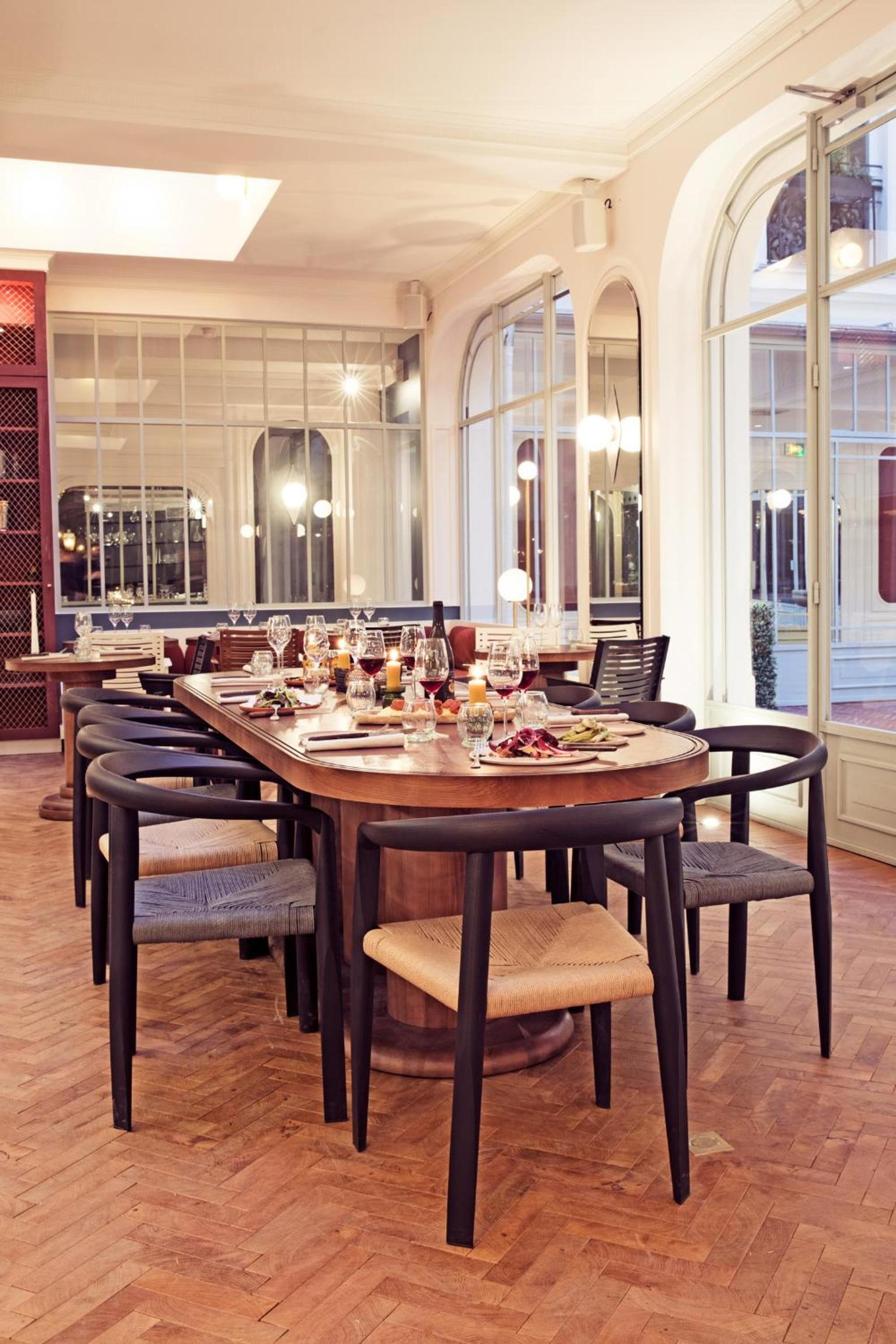 Restaurant des Grands Boulevards, Paris, France