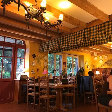 Au Cœur de la Forêt restaurant in Montmorency, France