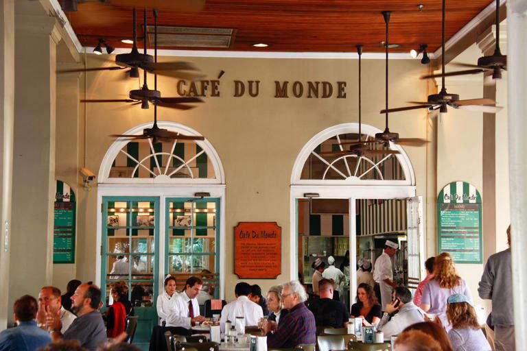 Café Du Monde, New Iberia, United States