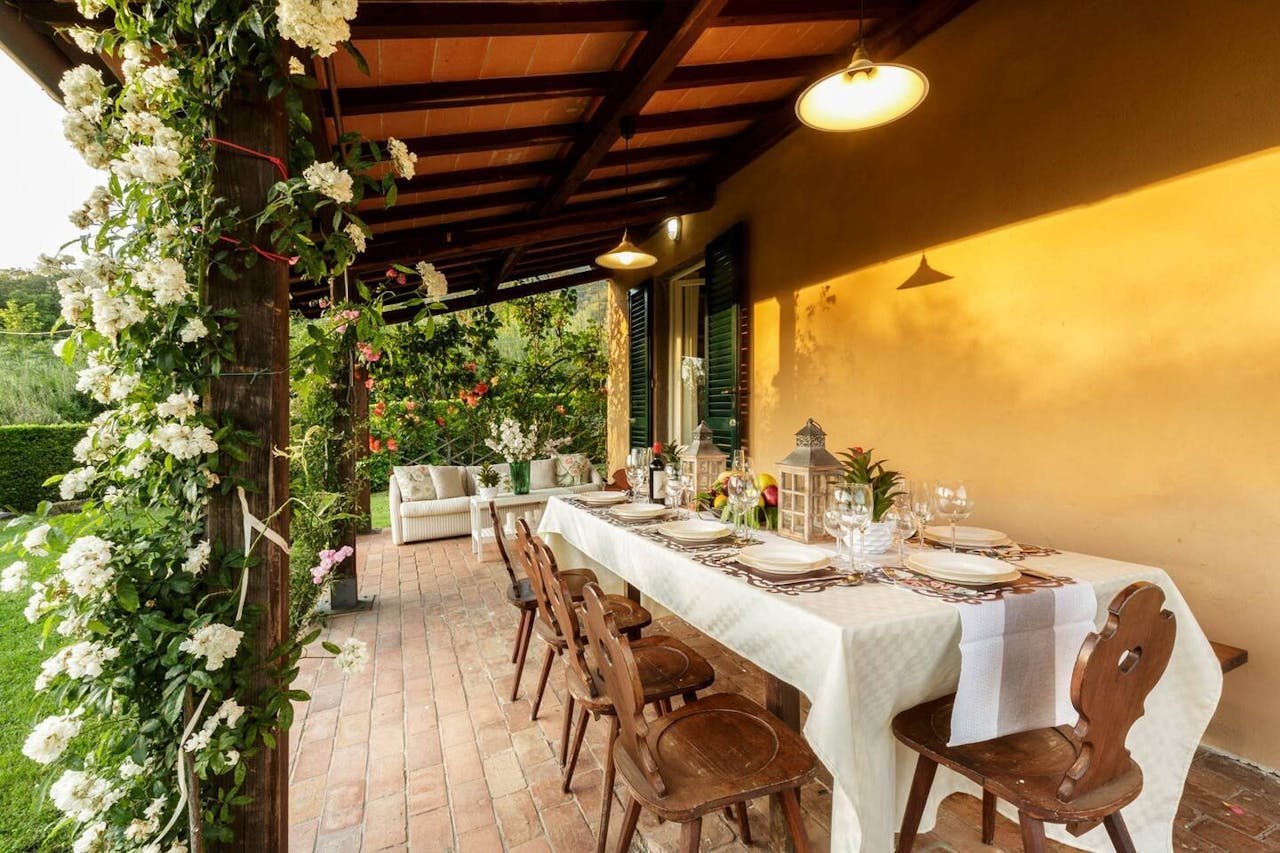 Butterfly, Restaurant in Marlia