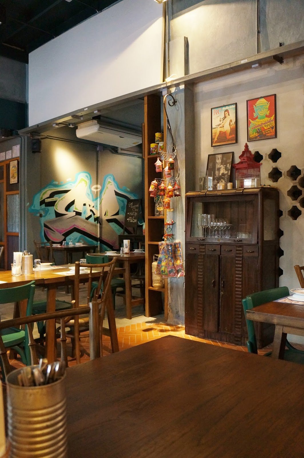 Err : Urban Rustic Thai restaurant in Bangkok, Thailand