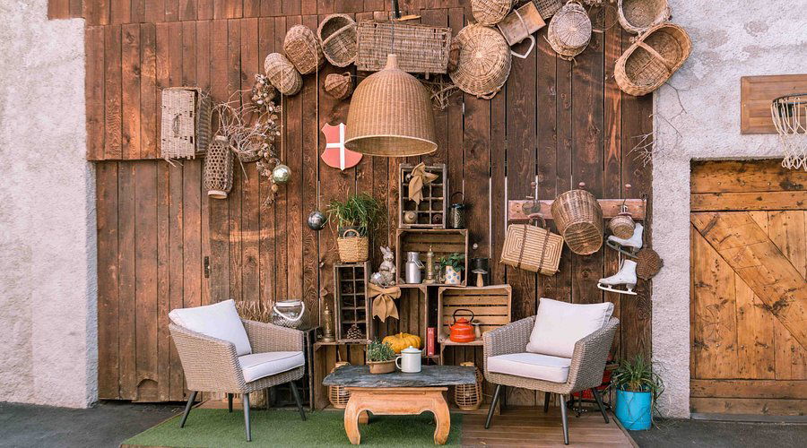 Le Clocher des Pères restaurant in Saint-Martin-sur-la-Chambre, France