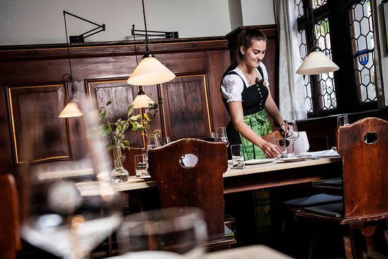 Schwane 1404, Restaurant in Volkach