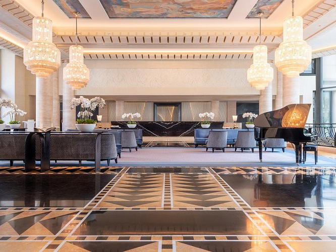 L’Hotel du Collectionneur, Paris, France