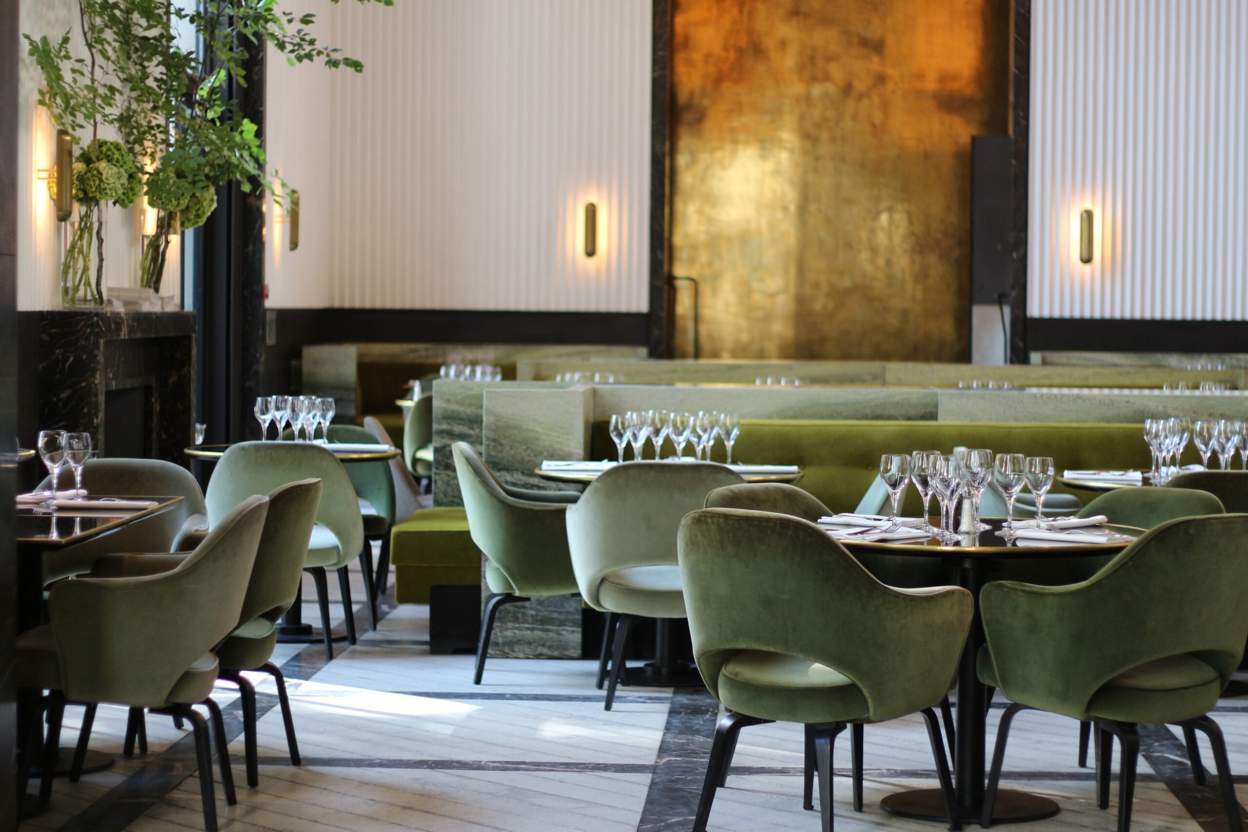 Du Pain et des Idées, Restaurant in Paris