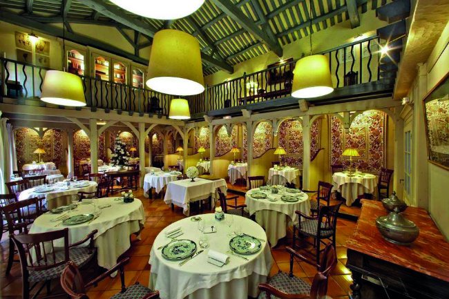 Le Vieux Logis, Restaurant in Trémolat