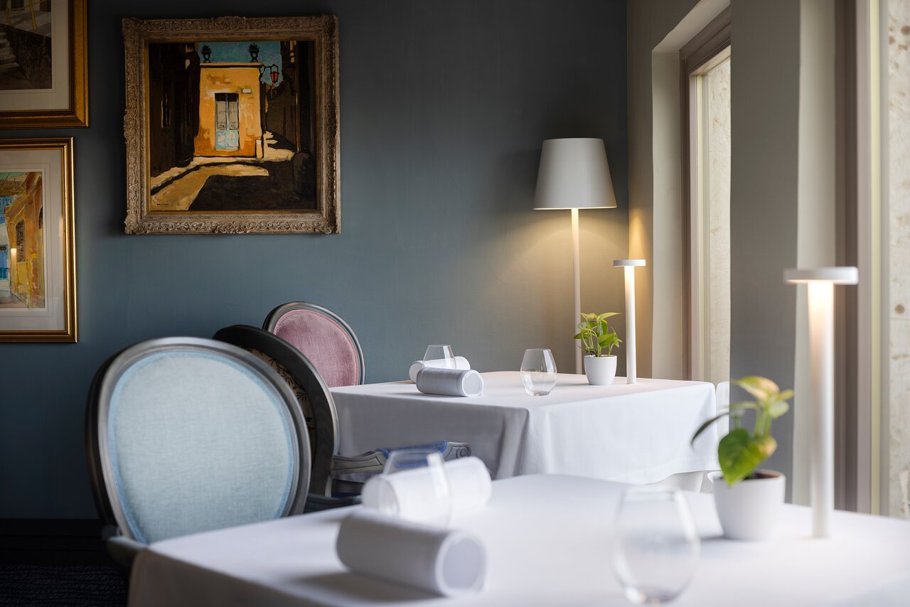 The de Mondion Restaurant