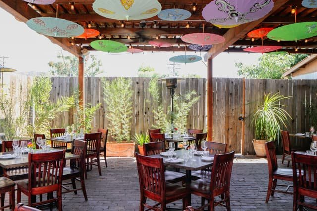 The Dutchess, Restaurant in Ojai