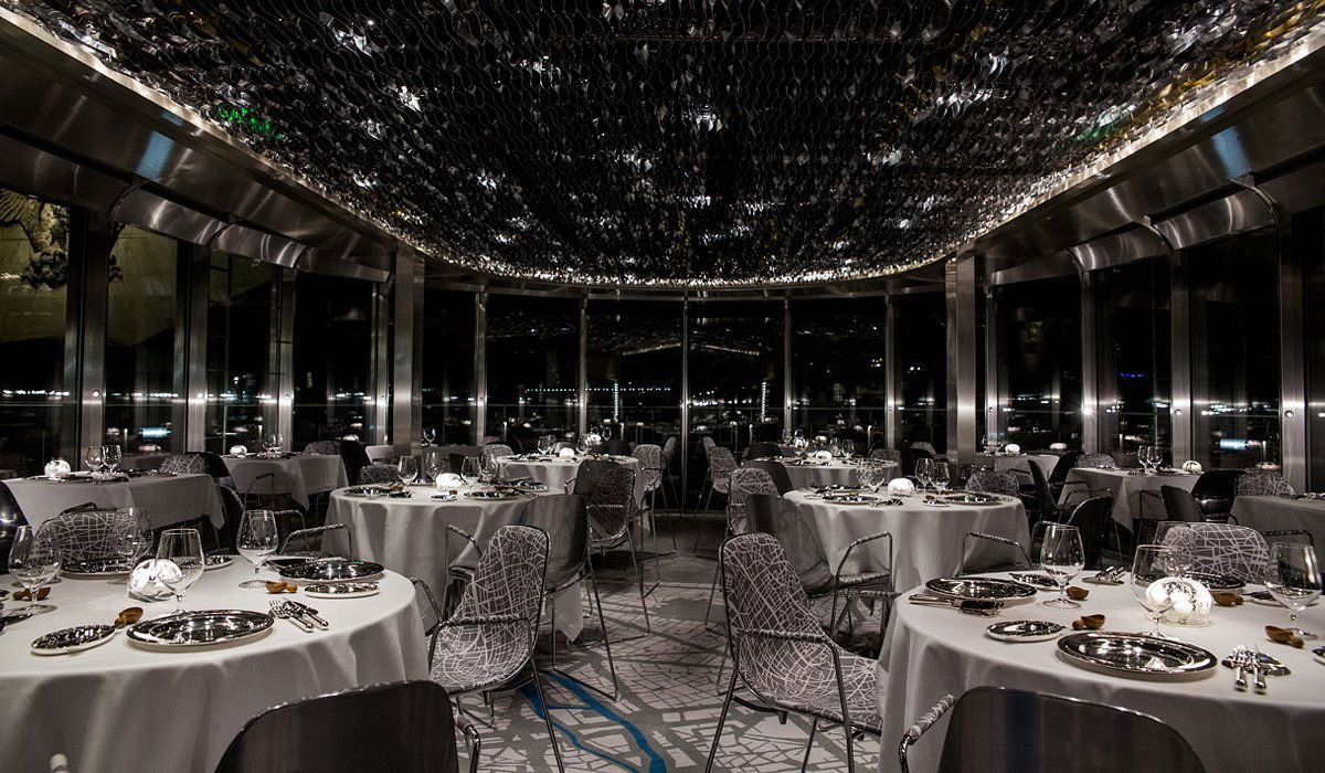 Ducasse sur Seine, Restaurant in Paris