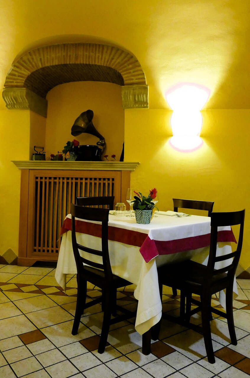 Clemente, Restaurant in Sulmona