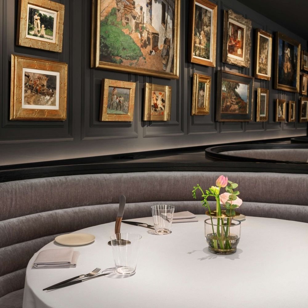 Glasswing restaurant in Vienna