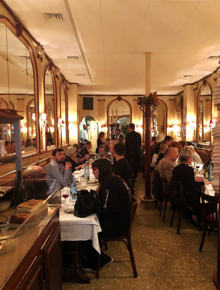 Chez Georges, Restaurant in Paris
