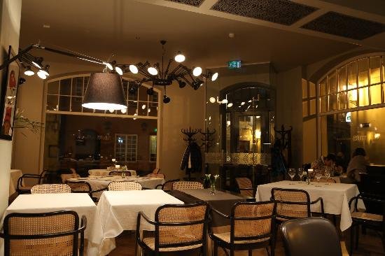 Neiburgs restaurant in Riga