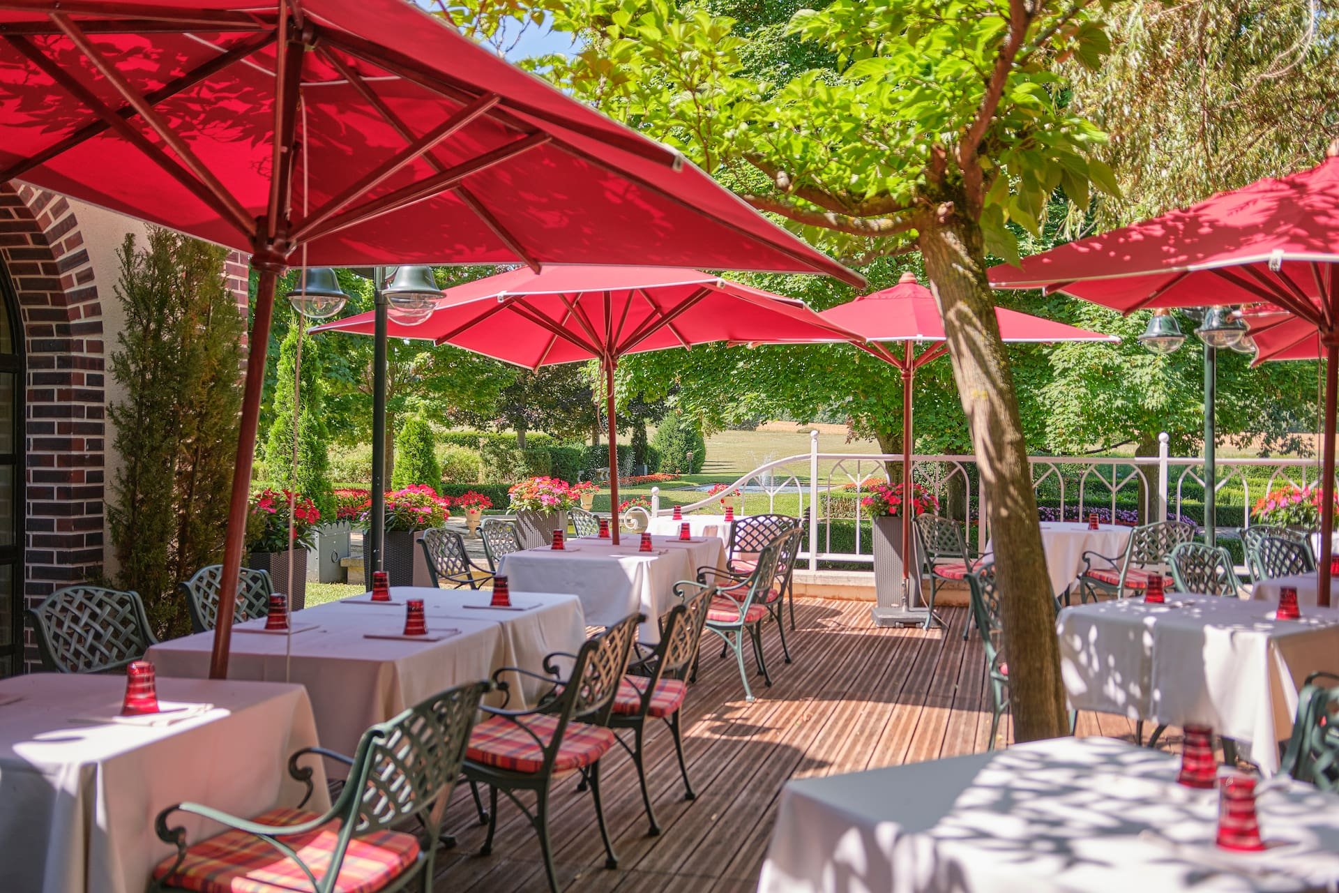 Hostellerie La Briqueterie restaurant in Vinay, France