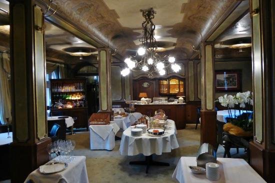 Kronenschlösschen restaurant in Eltville am Rhein, Germany