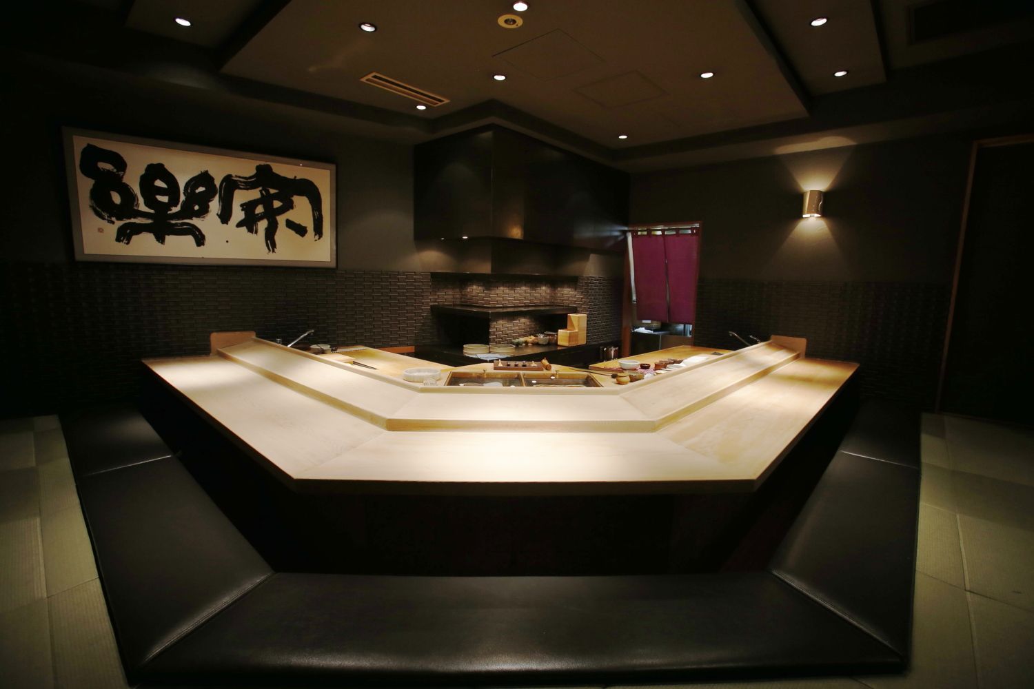 Sushi Saito, Restaurant in Bangkok