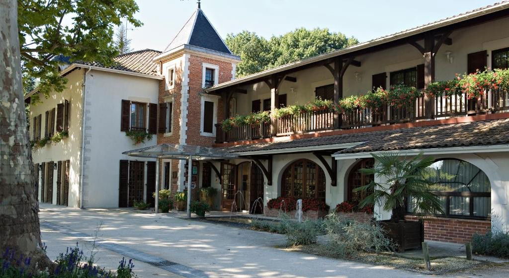 Relais de la Poste hotel in Magescq