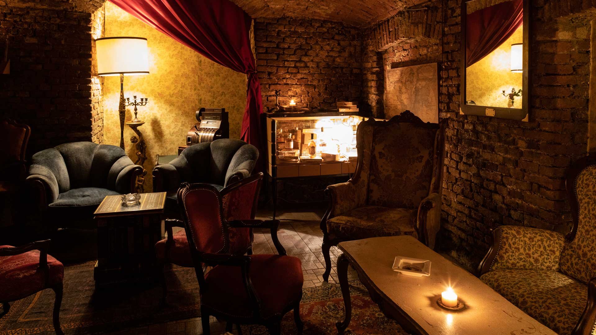 1930 bar in Milan