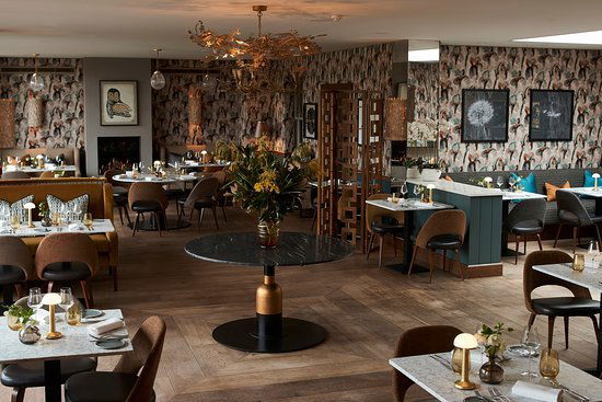 The Back Garden, Restaurant in Broadway