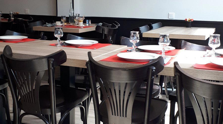 Le Bellevue restaurant in Lacroix-Falgarde, France