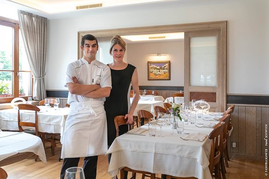 Au Cheval Blanc, Restaurant in Niedersteinbach