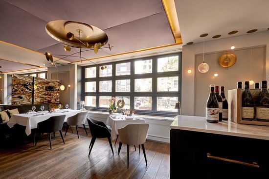 Bridges restaurant in New York City, United States