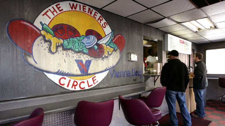 Wiener Circle restaurant in Chicago, United States
