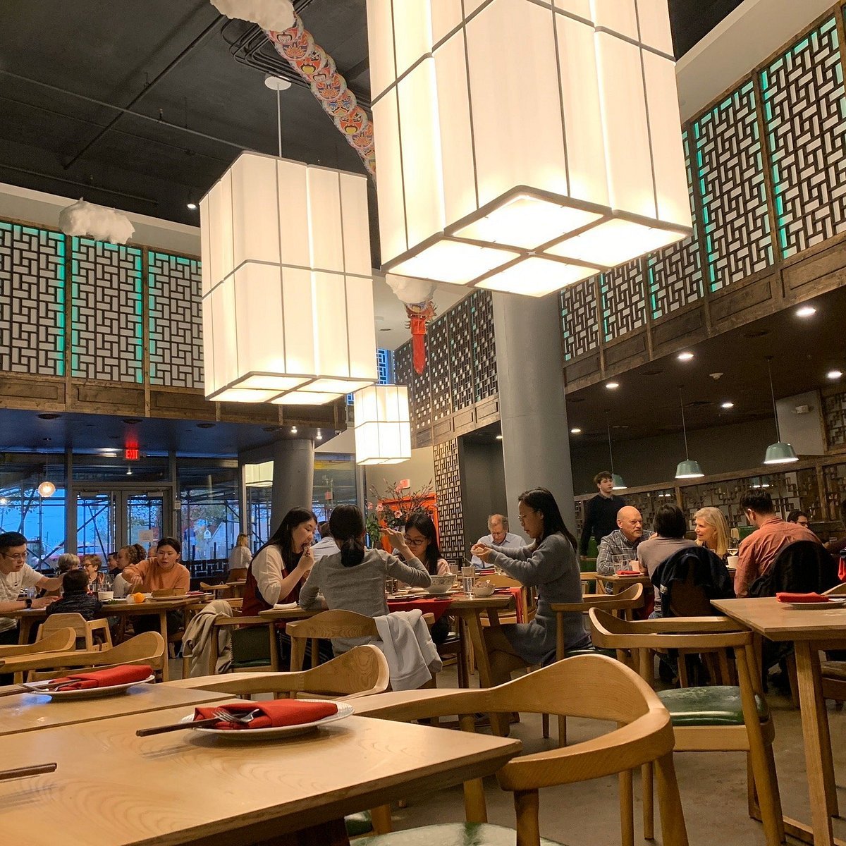 Q by Peter Chang restaurant in Bethesda, United States