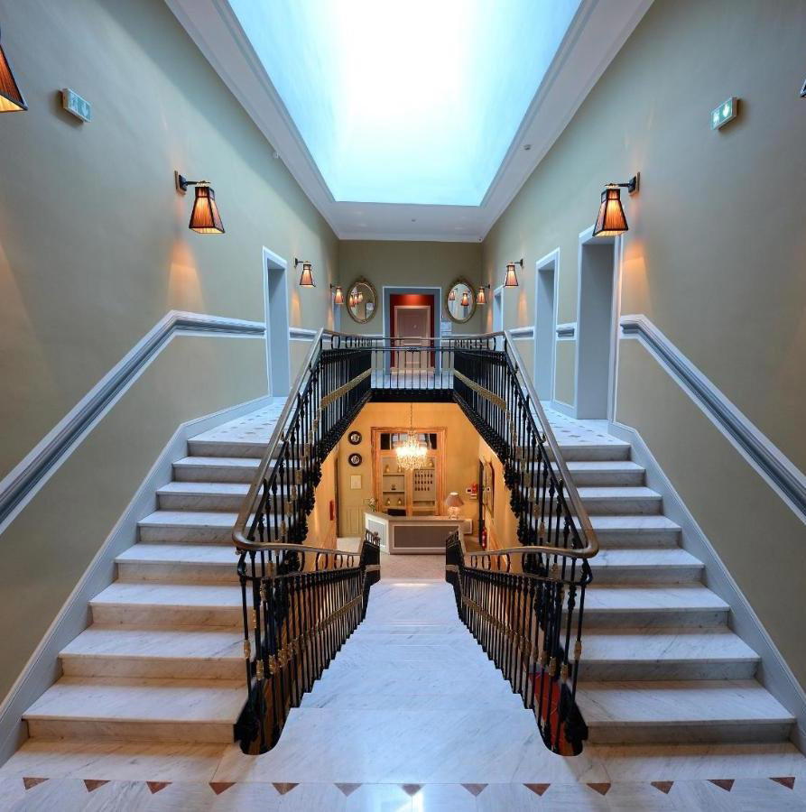La Balade des Saveurs restaurant in L'Isle-sur-la-Sorgue, France