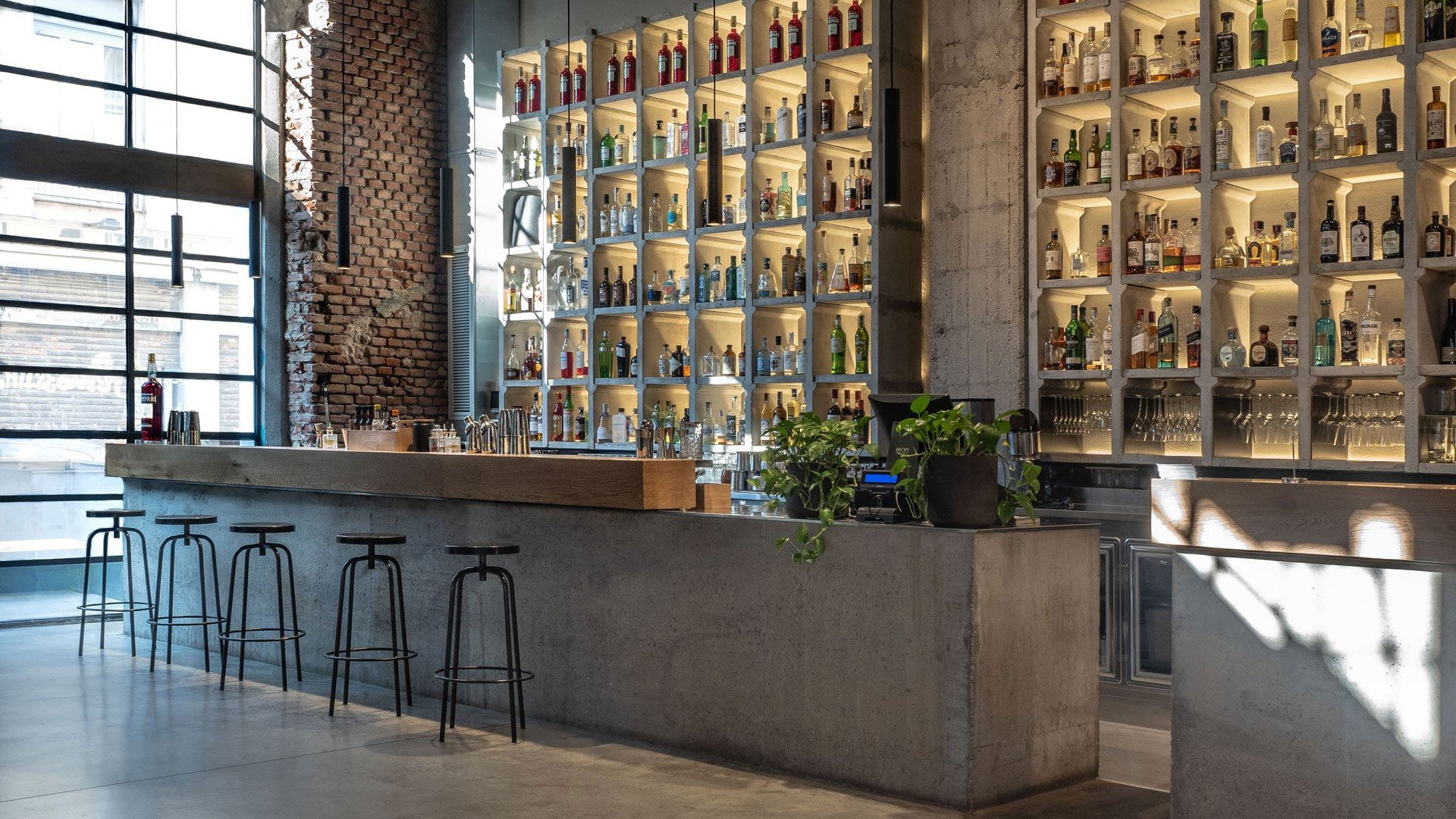 Moebius Milano, Bar in Milan