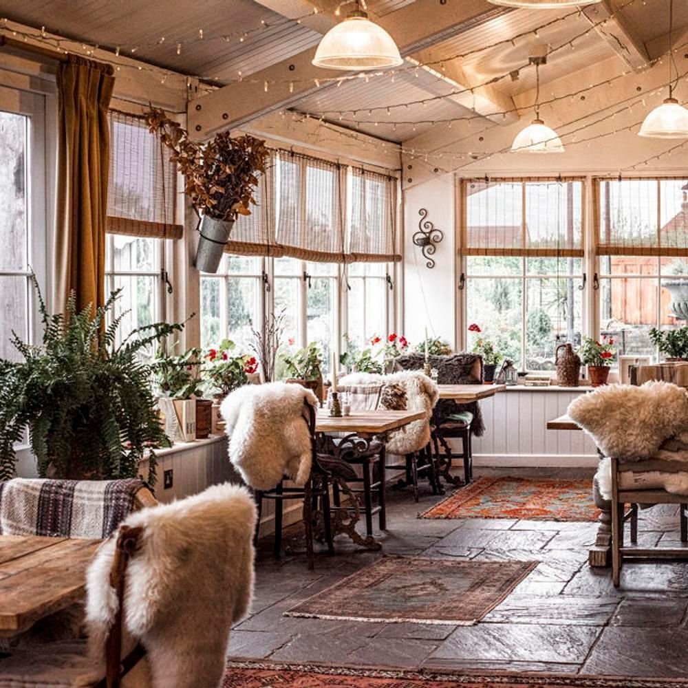 Pythouse Kitchen Garden, Restaurant in Tisbury