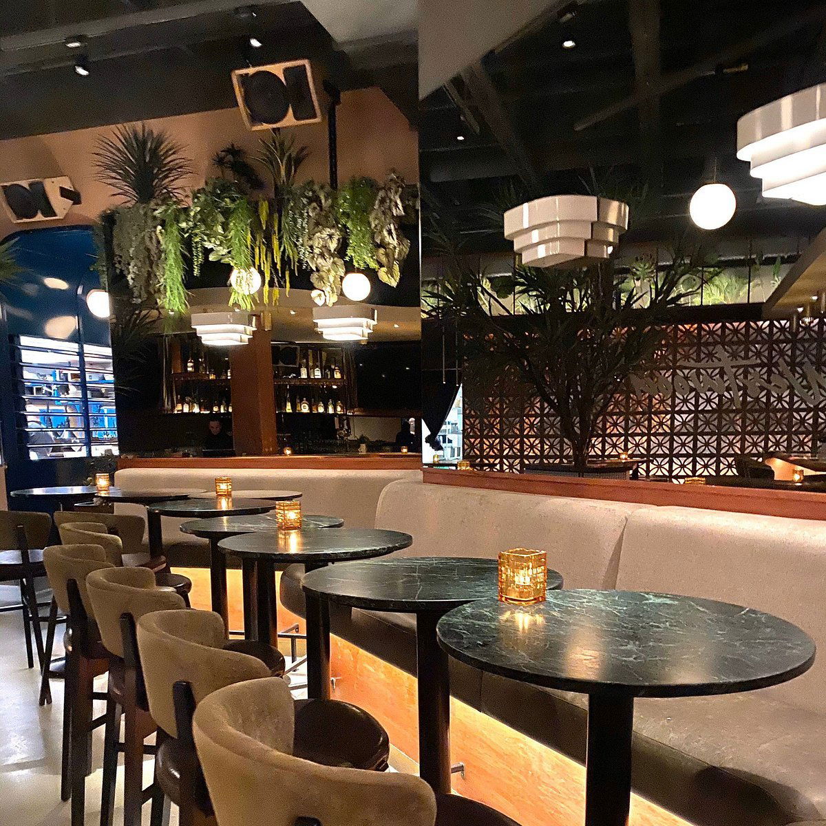 Westwood, Restaurant in Beverley