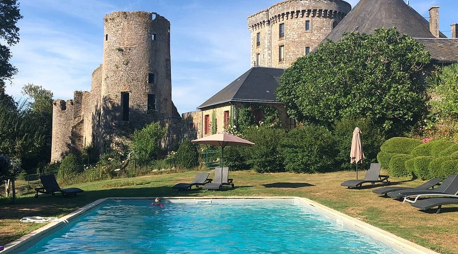 Château de la Flocellière hotel in Sèvremont, France
