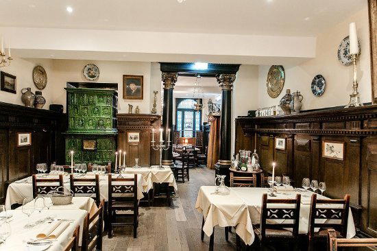 Weinhaus Tante Anna, Düsseldorf, Germany
